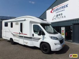 Adria Matrix Axess 670 SC EILANDBEN MET HEFBED 