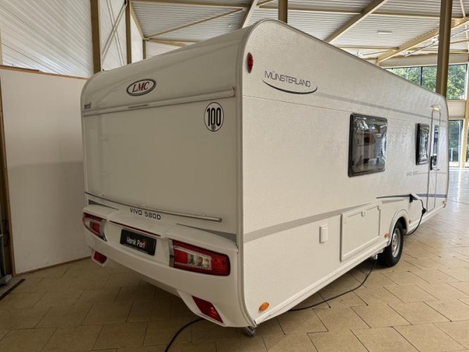 LMC Vivo 580 D mover / voortent 