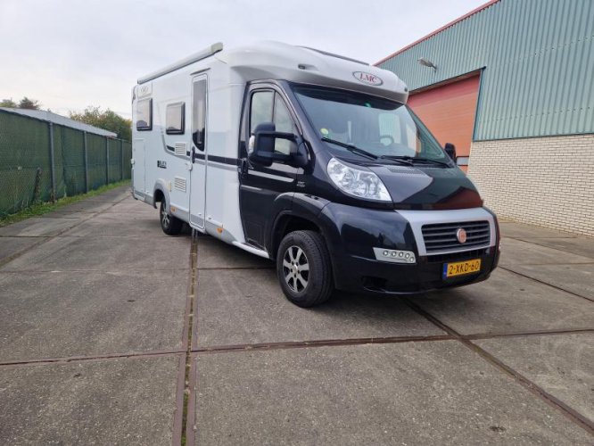 LMC Black Edition VAN Breezer half intergraal 