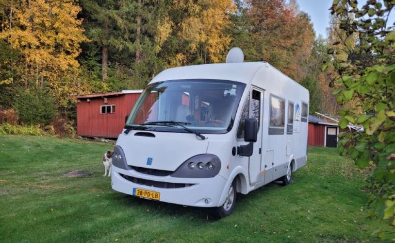 Knaús 4 pers. ¿Quieres alquilar una autocaravana Knaus en Almere? Desde 97€ por día - Foto de Goboony: 0