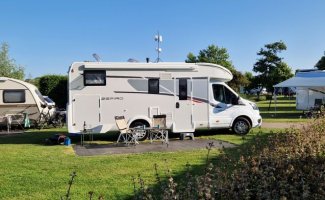 Roller Team 5 pers. Want to rent a Roller Team camper in Aalsmeer? From €139 pd - Goboony