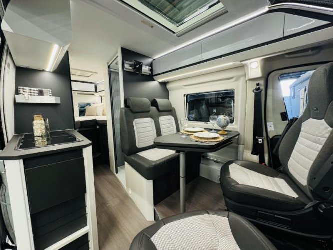 Adria Twin Supreme 640 SLB Enkele bedden  foto: 8