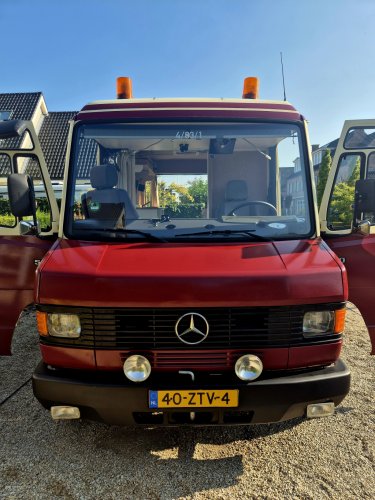 Off-grid Mercedes-Benz T2 510 KA