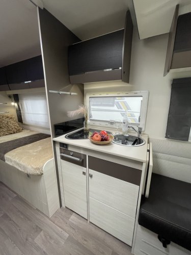 Chausson Challenger Mageo 357 ENKELE BEDDEN+HEFBED LUCHTVERING F2F foto: 7