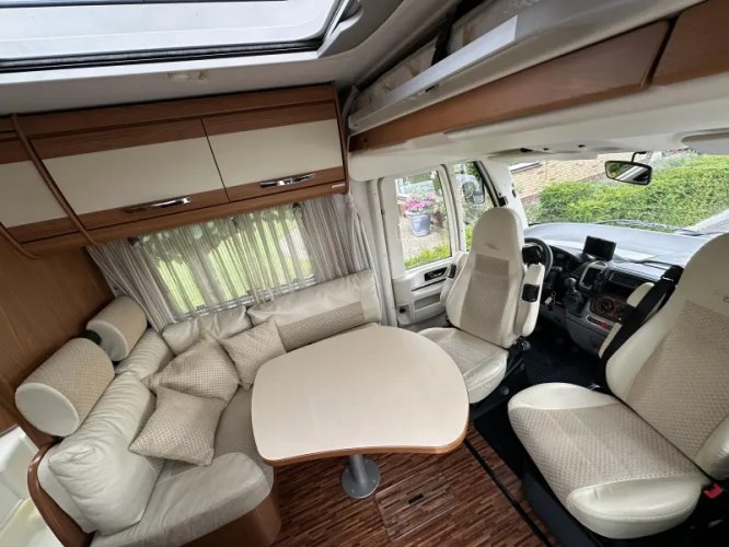 Hymer B-514 SL EP levelsysteem  foto: 8