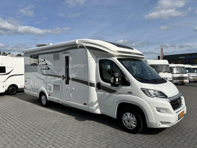 Hymer T698 CL queensbed/level/2xAirco 