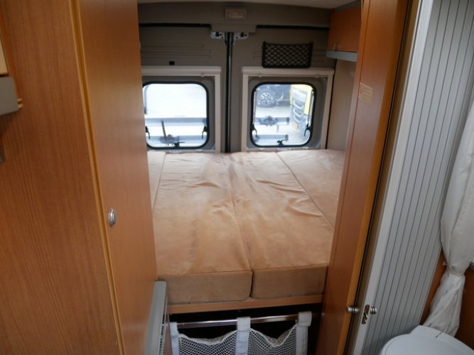 Hymer Car 322, 6 Meter Buscamper, Dwarsbed!! foto: 17