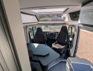 Adria Twin Supreme 640 SLB 180PK enkele bedden buscamper foto: 4