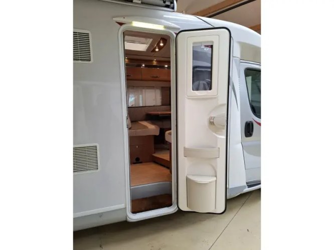 LMC Cruiser 722 T 130PK Queensbed Solar  foto: 7