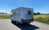 Hymer 4 pers. Rent a Hymer motorhome in Hattem? From € 74 pd - Goboony photo: 2
