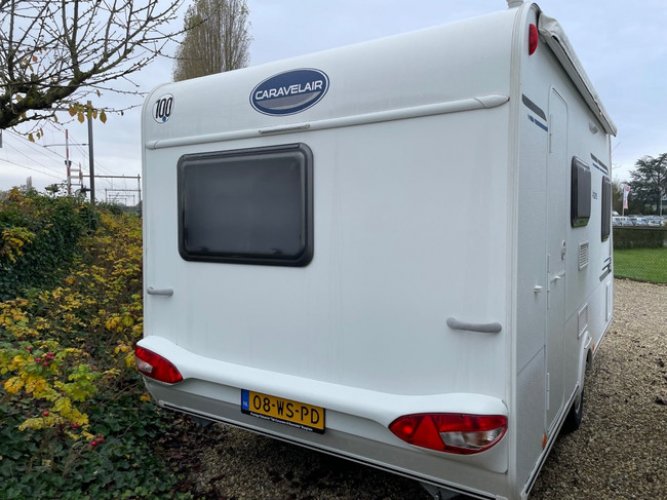 Caravelair 420 Antares Frans bed , Lichtgewicht 877 kg ,Topstaat