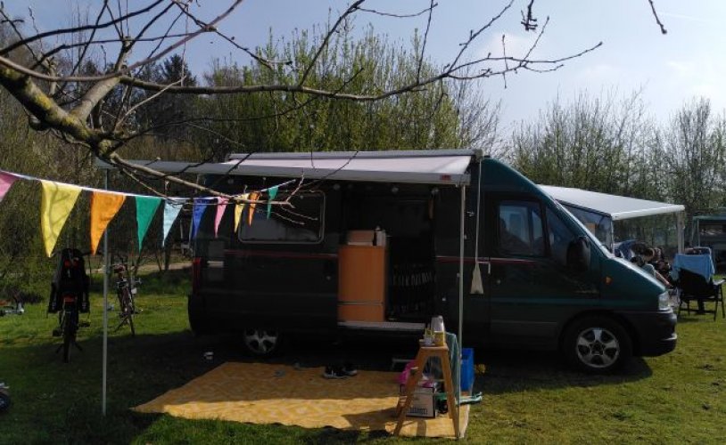 Citroën 4 pers. Louer un camping-car Citroën à La Haye À partir de 73 € pj - Goboony photo : 1