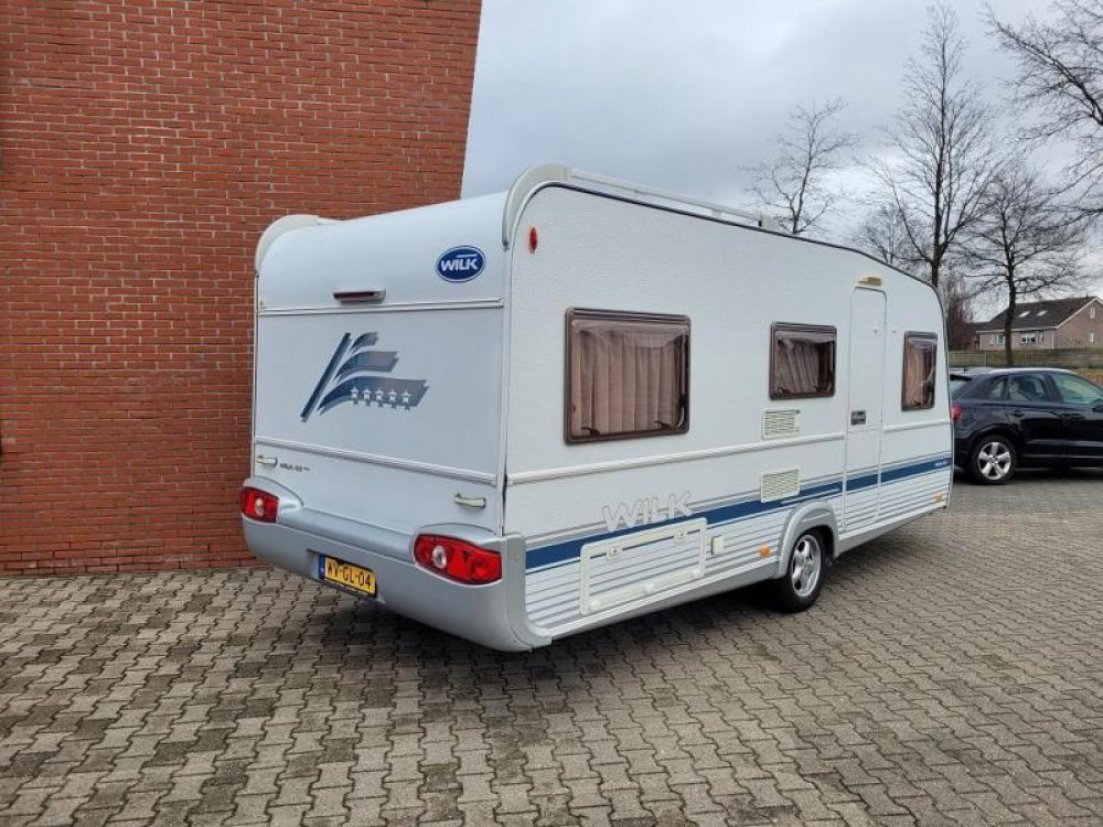 Wilk S5 491 UE de 2006 a la venta en CampersCaravans.nl