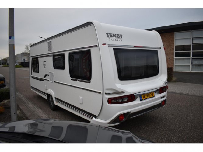 Fendt caravan Saphir 515 | 2 enkele bedden | Zo goed als nieuw | Voortent | PVC vloer