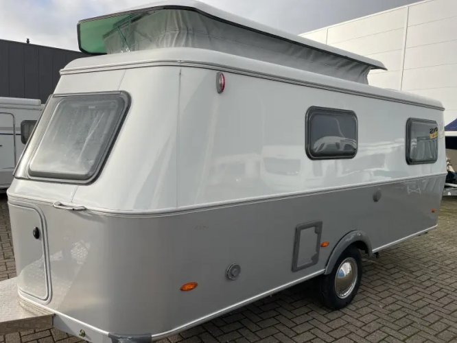 Eriba Touring Urban 642 DIRECT LEVERBAAR 