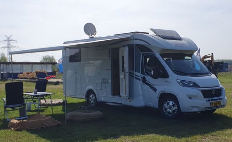 Dethleffs 4 pers. Rent a Dethleffs motorhome in Gaanderen? From € 109 pd - Goboony photo: 0