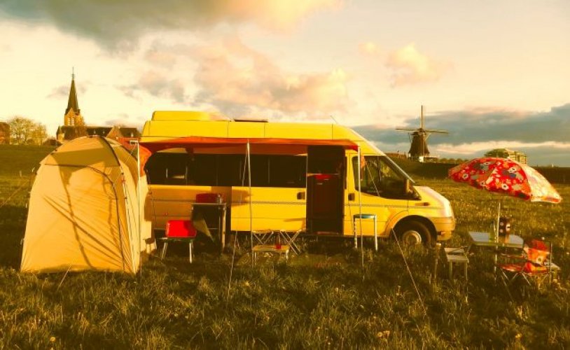 Gué 5 pers. Louer un camping-car Ford à Medemblik ? À partir de 85 € pj - Goboony photo : 0
