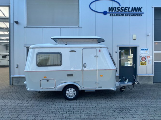 Eriba Touring Pan Familia 310 zo goed als nieuw Hordeur