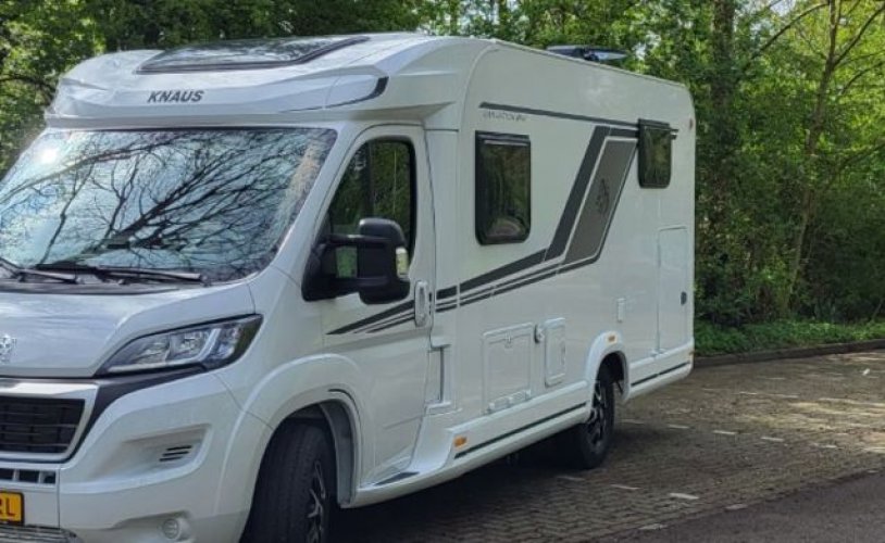 Knaus 3 pers. Rent a Knaus motorhome in Rotterdam? From € 120 pd - Goboony photo: 0