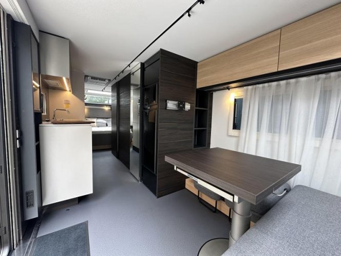 Adria Astella 754 DP Queensbed  foto: 6