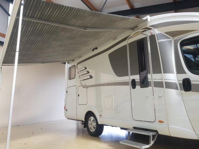 Hymer Tramp 568 SL 150PK Enkele Bedden Airco 