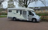 Chausson 3 pers. Rent a Chausson motorhome in Hilversum? From € 96 pd - Goboony photo: 4