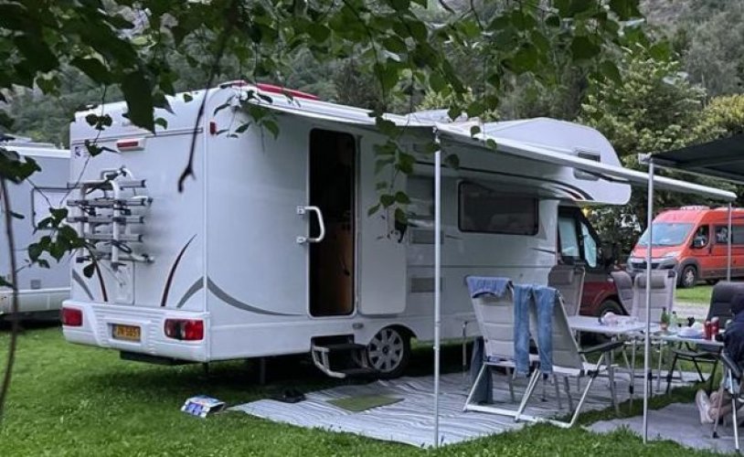 Soleil 6 pers. Location de camping-car Sunlight à Hierden? À partir de 127 € pd - Goboony photo : 1