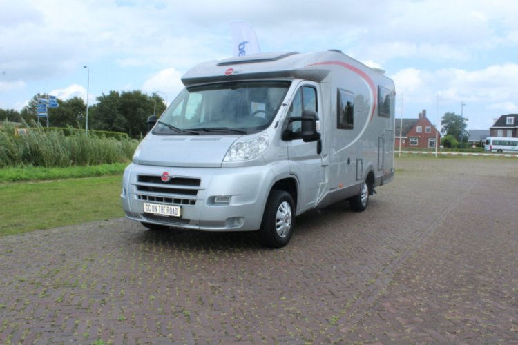 Bürstner Travel Van, Half-integraal 2.3. MultiJ. 130 PK, Motor-airco, 2 enkele bedden, 46300 km, Lengte 6.60 m Marum (Groningen) foto: 0