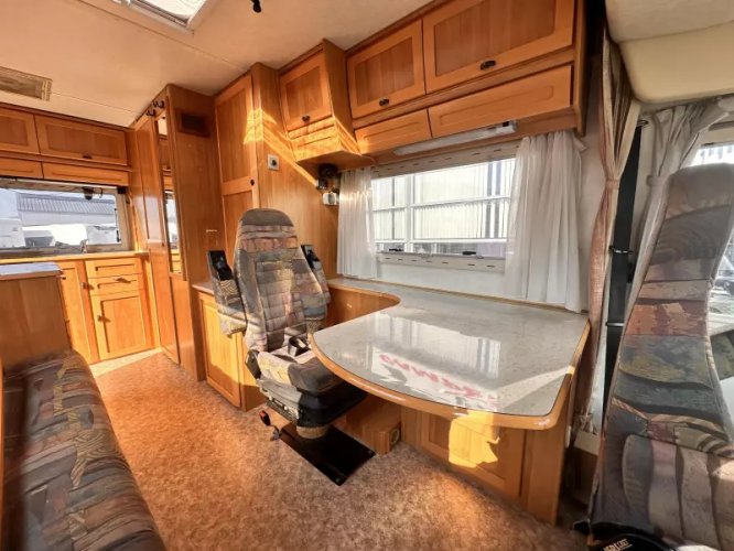 Hymer B 584  foto: 8