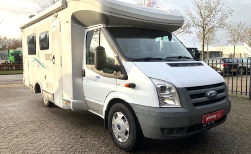Chausson 2 pers. Rent a Chausson motorhome in Zwolle? From € 73 pd - Goboony photo: 0