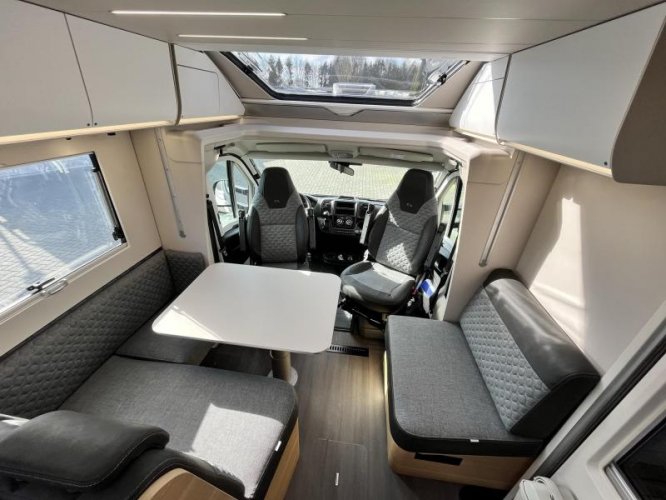 Adria Matrix Plus 670 SL Fiat - AUTOMAAT  foto: 9