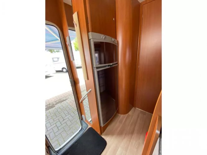 Chausson Welcome 78 Queensbed 83000 km 2010  foto: 16