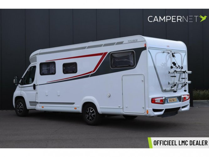 LMC Tourer T730G 165pk | Luifel | Lengtebedden | Gescheiden douche | Zenec Navigatie | Fietsendrager |