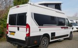 Pilot 4 pers. Rent a pilot motorhome in Opperdoes? From € 135 pd - Goboony photo: 3