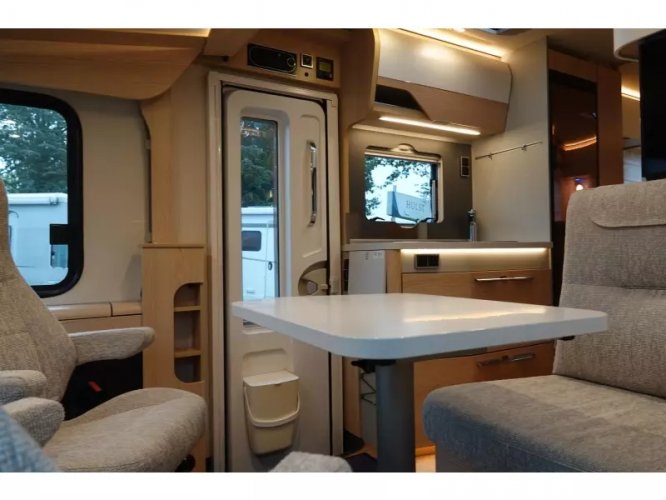 Hymer BMC-I 580 9G Automaat  foto: 15