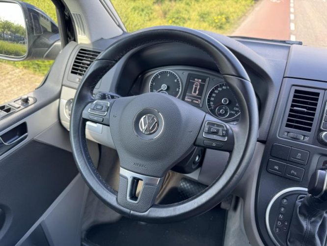 Volkswagen T5 California 4-Motion DSG 99000 2015  foto: 11