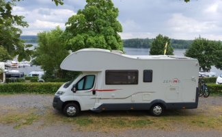 Roller Team 7 pers. Rent a Roller Team camper in Brummen? From € 132 pd - Goboony