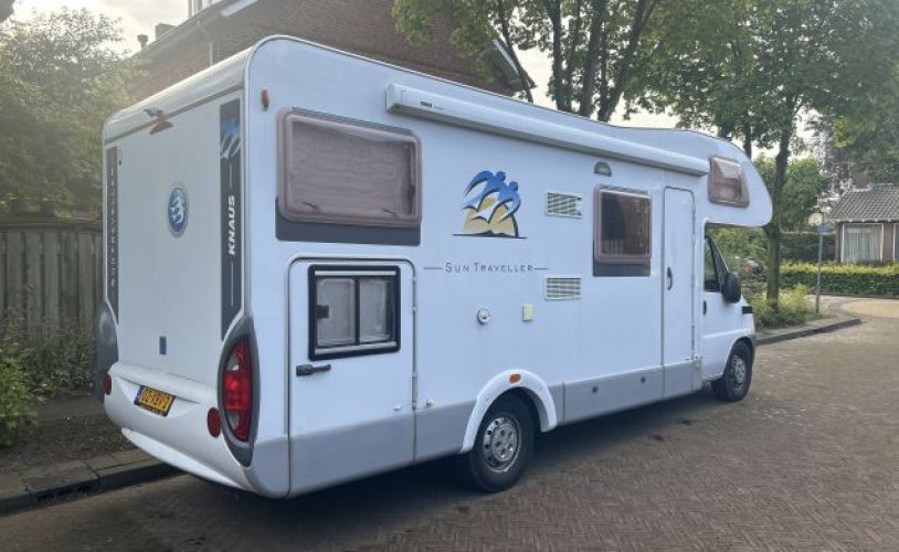 Knaus 6 pers. Knaus camper huren in Nuenen? Vanaf € 74 p.d. - Goboony foto: 1