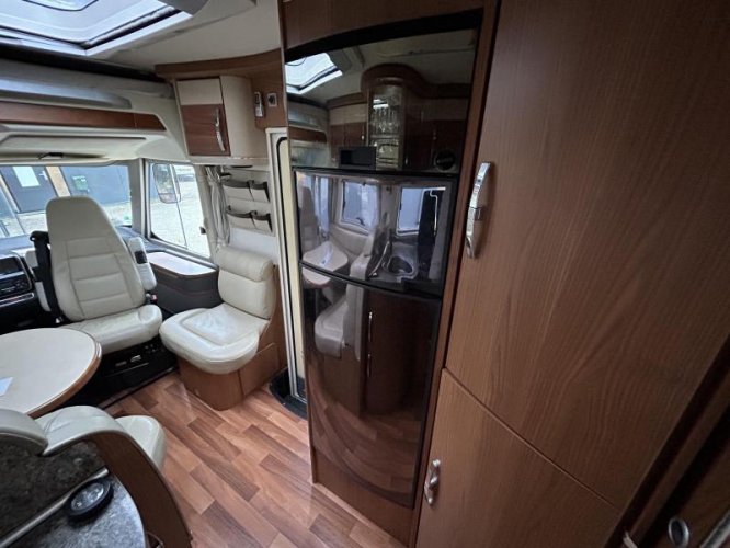 Hymer B 694 SL Star Edition - Automaat  foto: 7