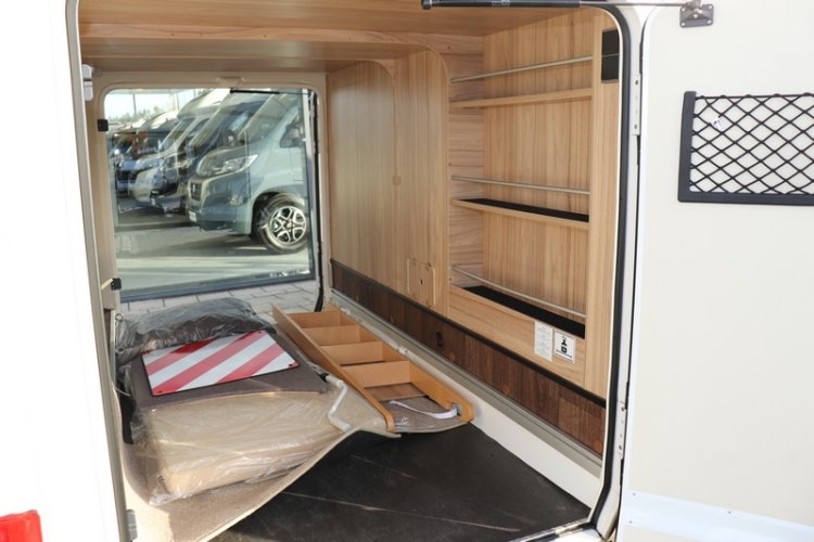 Hymer T 678 CL 60 jaren editie maxi chassis AUTOMAAT 150 pk enkele bedden + hefbed (56  foto: 17