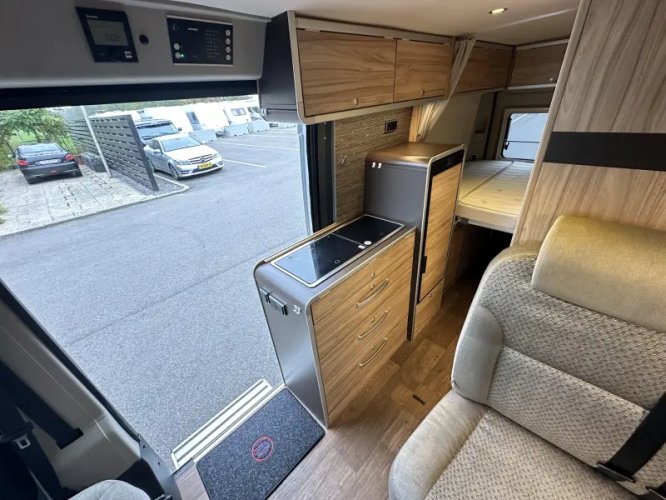 Hymer Grand Canyon 600 Hefdak Trekhaak  foto: 13