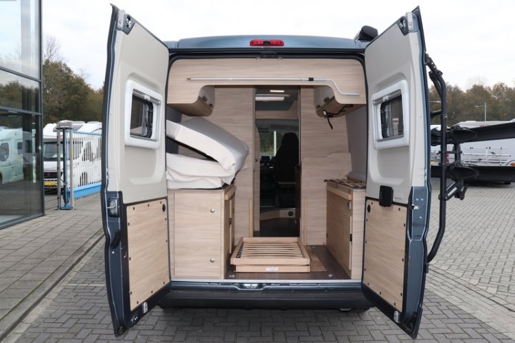 Compacte camperbus Boxstar Street 600 uit de stal van Knaus compact 5.99 m dwarsbed Fiat 140 pk (47  foto: 8