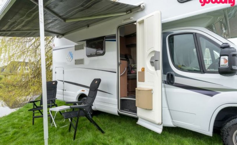 Knaus 4 pers. Want to rent a Knaus camper in Harlingen? From €133 per day - Goboony photo: 1
