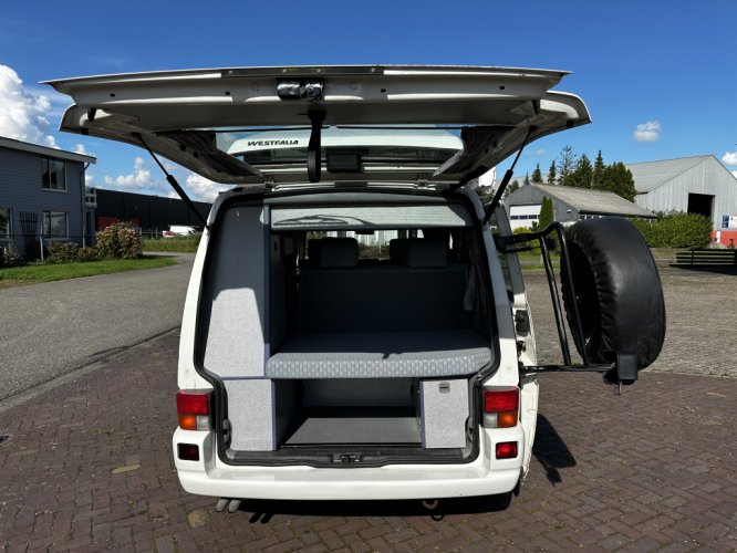 Volkswagen Westfalia T4 4x4 airco cruise control foto: 13