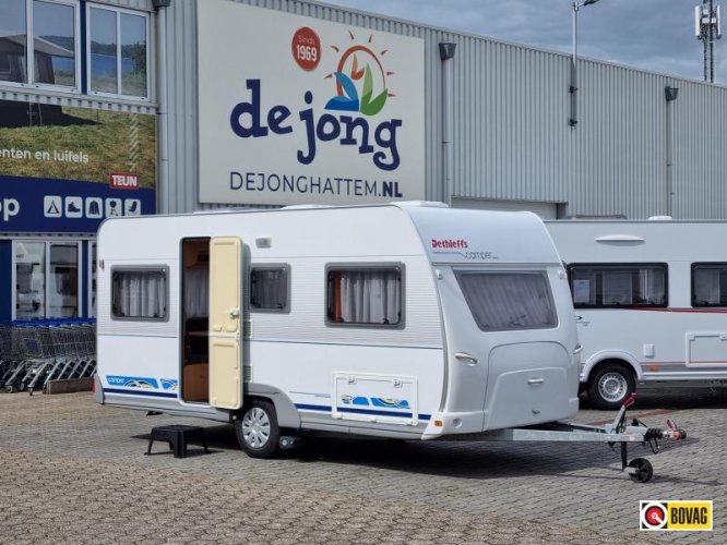 Dethleffs Camper 460 DB - Mover & Voortent -  hoofdfoto: 1