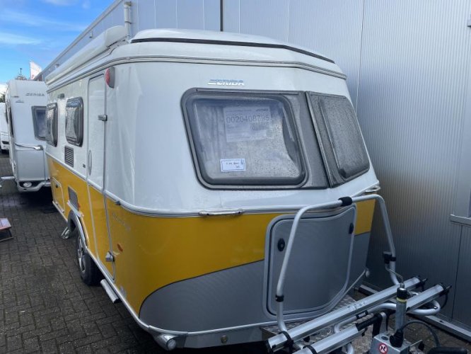 Eriba Touring Urban 542 Nugget Gold net binnen  foto: 1