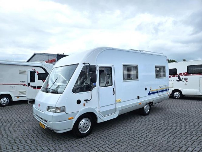 Bürstner I574 vastbed/hefbed/6.20m/2000 