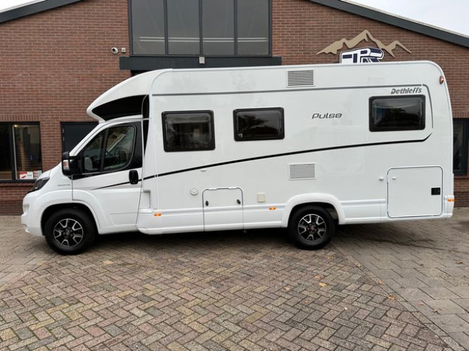 Dethleffs Pulse T6811 Automaat 9G! Lage bedden! 6200km! foto: 8