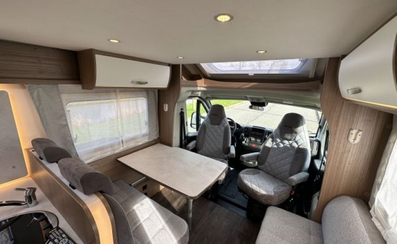 Carado 4 pers. Rent a Carado motorhome in Driel? From € 152 pd - Goboony photo: 0