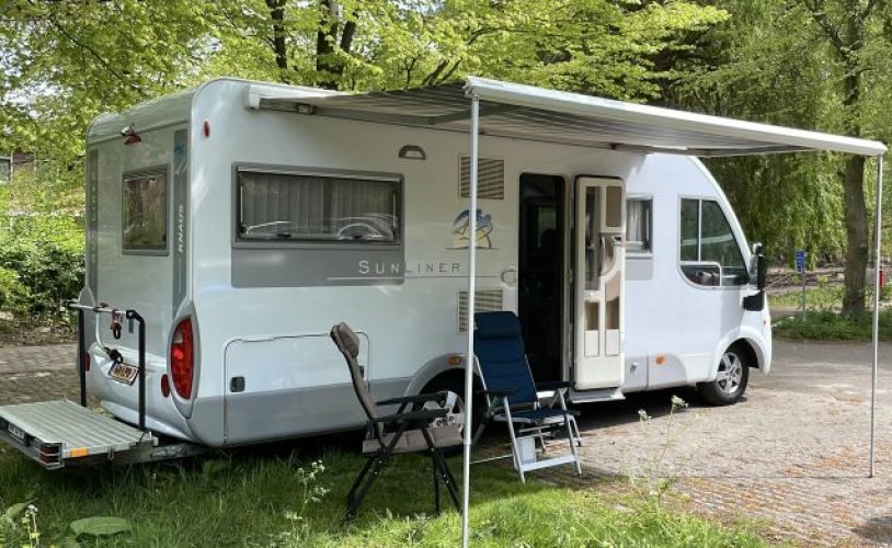 Knaus 4 pers. Louer un camping-car Knaus à La Haye À partir de 103 € pj - Goboony photo : 0